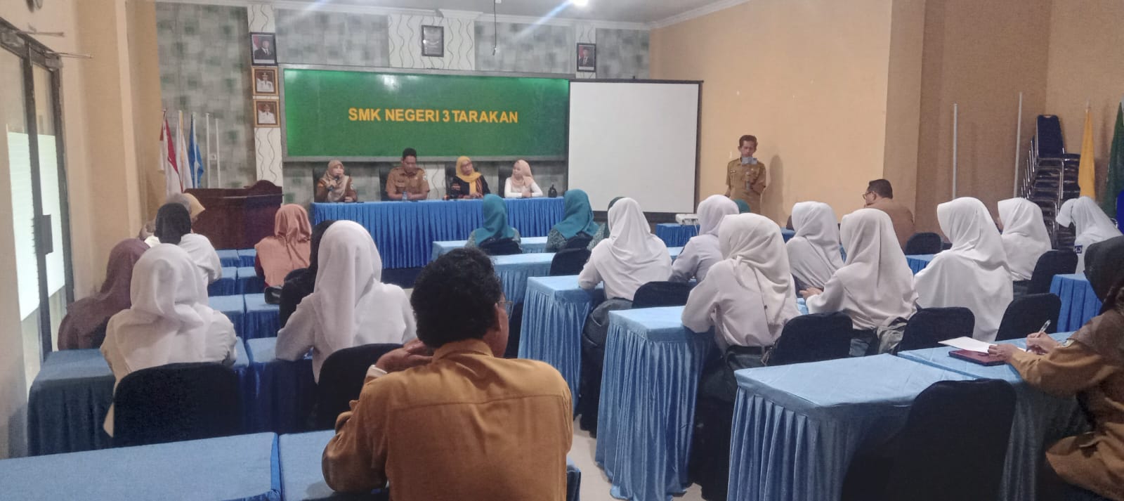Pengembangan Inovasi Bisnis Murid dan Riset Pasar Dalam Pengembangan Kewirausahaan Murid SMK